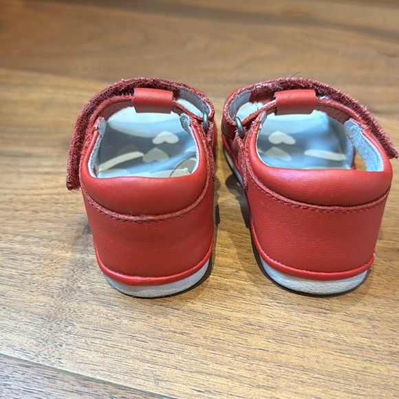 Angel Baby Girls Open Toe Heart Leather Sandal Shoes / size 3 Infant Toddler - Picture 3 of 4